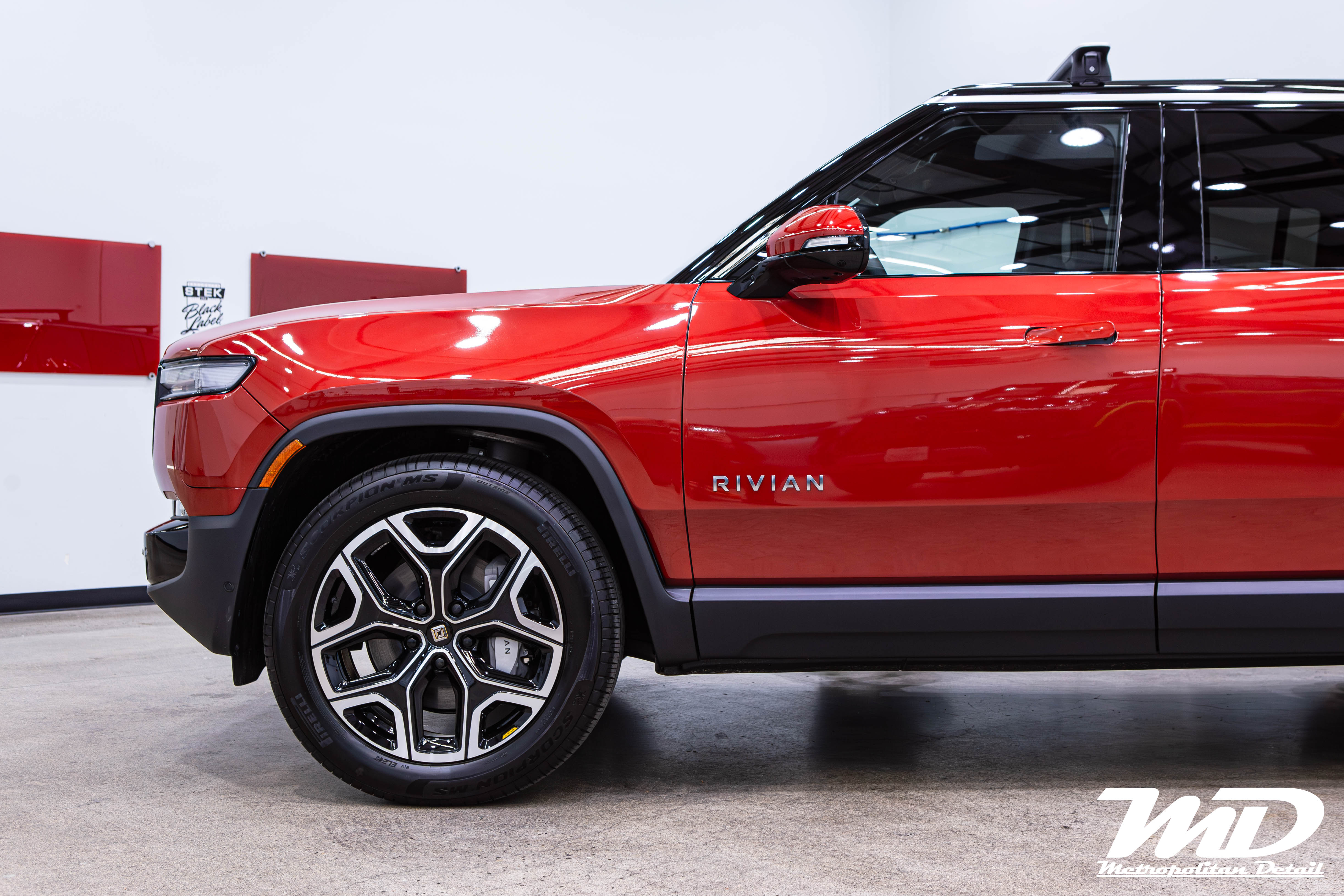 Rivian R1S front three quarter after film install